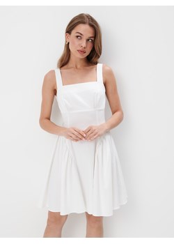 Mohito - Bawełniana sukienka mini - biały ze sklepu Mohito w kategorii Sukienki - zdjęcie 173321690