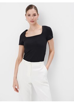 Mohito - Prążkowana czarna koszulka - czarny ze sklepu Mohito w kategorii Bluzki damskie - zdjęcie 173328710