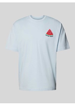 T-shirt z nadrukowanym motywem model ‘PAXTON’ ze sklepu Peek&Cloppenburg  w kategorii T-shirty męskie - zdjęcie 173334683