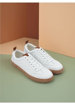 Sinsay - Sneakersy skórzane - biały ze sklepu Sinsay w kategorii Trampki męskie - zdjęcie 173336042