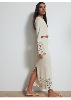 Reserved - Dzianinowa spódnica midi - kremowy ze sklepu Reserved w kategorii Spódnice - zdjęcie 173352130