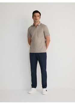 Reserved - Spodnie chino regular z dodatkiem lnu - niebieski ze sklepu Reserved w kategorii Spodnie męskie - zdjęcie 173360521