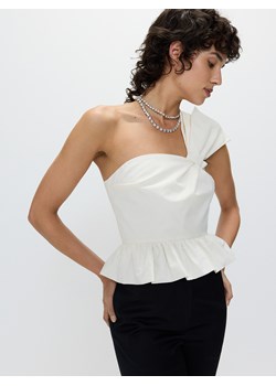 Reserved - Top z baskinką - złamana biel ze sklepu Reserved w kategorii Bluzki damskie - zdjęcie 173360832