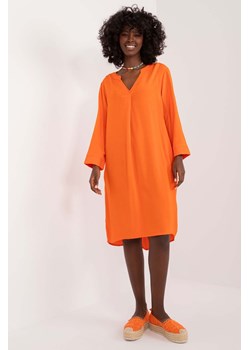 Pomarańczowa sukienka koszulowa oversize Sublevel z wiskozy ze sklepu 5.10.15 w kategorii Sukienki - zdjęcie 173362060