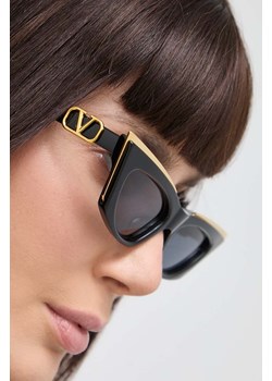Valentino okulary przeciwsłoneczne V - GOLDCUT - I damskie kolor czarny VLS-113A ze sklepu ANSWEAR.com w kategorii Okulary przeciwsłoneczne damskie - zdjęcie 173370723