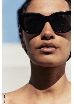 H & M - Okulary przeciwsłoneczne typu „kocie oczy" - Czarny ze sklepu H&M w kategorii Okulary przeciwsłoneczne damskie - zdjęcie 173372202