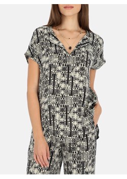 Lejąca bluzka w drobne beżowo-czarne romby L'AF Kosandra ze sklepu Eye For Fashion w kategorii Bluzki damskie - zdjęcie 173374954