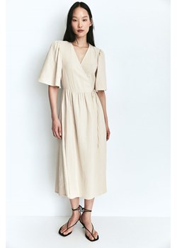 H & M - Kopertowa sukienka muślinowa - Beżowy ze sklepu H&M w kategorii Sukienki - zdjęcie 173377091