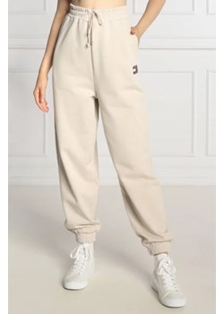 Tommy Jeans Spodnie dresowe | Relaxed fit ze sklepu Gomez Fashion Store w kategorii Spodnie damskie - zdjęcie 173378654