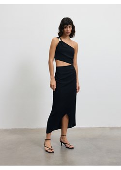 Reserved - Sukienka midi z wycięciem - czarny ze sklepu Reserved w kategorii Sukienki - zdjęcie 173385523
