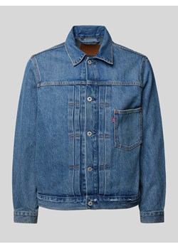 Kurtka jeansowa z kieszenią na piersi i detalem z logo ze sklepu Peek&Cloppenburg  w kategorii Kurtki męskie - zdjęcie 173388534