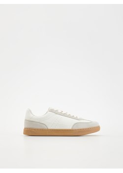 Reserved - Sneakersy z łączonych materiałów - biały ze sklepu Reserved w kategorii Buty sportowe męskie - zdjęcie 173389604