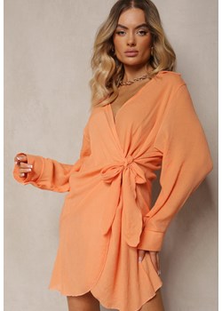 Pomarańczowa Taliowana Sukienka z Kopertowym Dekoltem i Kołnierzem Reviana ze sklepu Renee odzież w kategorii Sukienki - zdjęcie 173390304