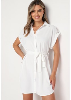 Biała Koszulowa Sukienka o Rozkloszowanym Kroju z Paskiem w Talii Vikiana ze sklepu Born2be Odzież w kategorii Sukienki - zdjęcie 173391833