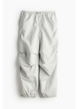 H & M - Spodnie spadochronowe - Szary ze sklepu H&M w kategorii Spodnie damskie - zdjęcie 173396480