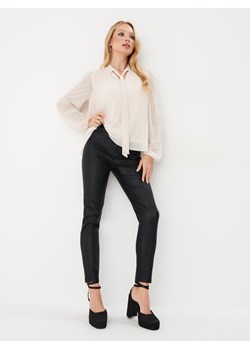Mohito - Woskowane spodnie - czarny ze sklepu Mohito w kategorii Spodnie damskie - zdjęcie 173400224