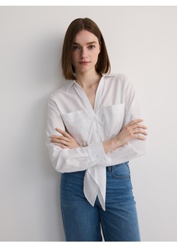 Reserved - Koszula z wiązaniem - biały ze sklepu Reserved w kategorii Koszule damskie - zdjęcie 173401733