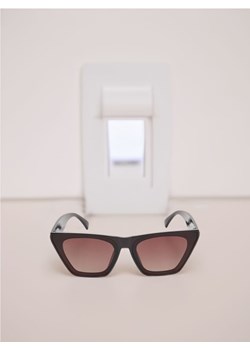 Sinsay - Okulary przeciwsłoneczne - brązowy ze sklepu Sinsay w kategorii Okulary przeciwsłoneczne damskie - zdjęcie 173403383