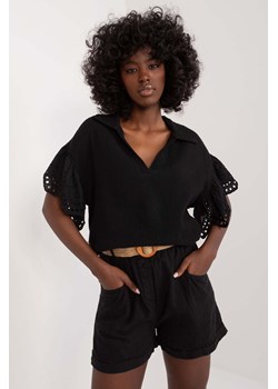 Muślinowa bluzka damska z haftowanym rękawem - czarna ze sklepu 5.10.15 w kategorii Bluzki damskie - zdjęcie 173404471