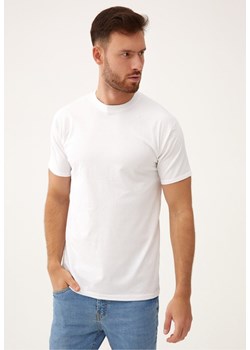 Biała Koszulka Tinanora ze sklepu Born2be Odzież w kategorii T-shirty męskie - zdjęcie 173406921