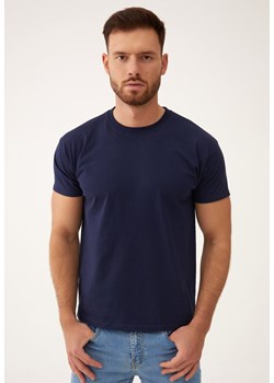 Granatowa Koszulka Tinacora ze sklepu Born2be Odzież w kategorii T-shirty męskie - zdjęcie 173406963