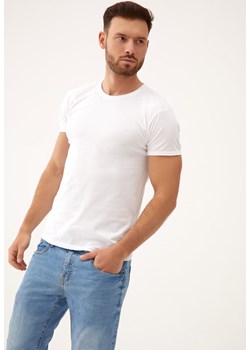 Biała Koszulka Tinarene ze sklepu Born2be Odzież w kategorii T-shirty męskie - zdjęcie 173406970