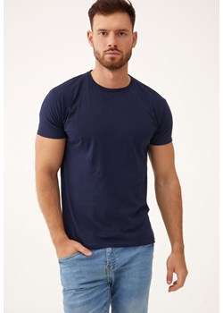 Granatowa Koszulka Tinarene ze sklepu Born2be Odzież w kategorii T-shirty męskie - zdjęcie 173406991