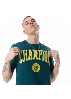 Męski t-shirt z nadrukiem Champion Rochester Crewneck T-shirt -  zielony ze sklepu Sportstylestory.com w kategorii T-shirty męskie - zdjęcie 173407472