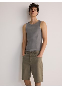 Reserved - Jeansowe szorty regular fit - zielony ze sklepu Reserved w kategorii Spodenki męskie - zdjęcie 173412420