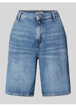 Szorty jeansowe o kroju regular fit z wpuszczanymi kieszeniami model ‘TAMMY’ ze sklepu Peek&Cloppenburg  w kategorii Szorty - zdjęcie 173428842