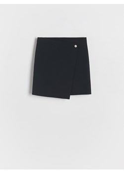 Reserved - Gładka spódnica z zakładką - czarny ze sklepu Reserved w kategorii Spódnice dziewczęce - zdjęcie 173433303