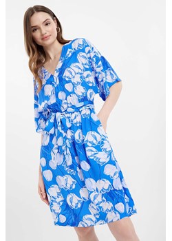 Niebieska sukienka damska mini w kwiaty ze sklepu 5.10.15 w kategorii Sukienki - zdjęcie 173435554