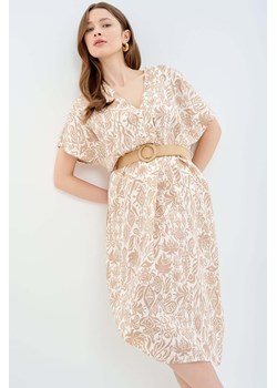 Damska sukienka midi w beżowy nadruk z paskiem ze sklepu 5.10.15 w kategorii Sukienki - zdjęcie 173435563