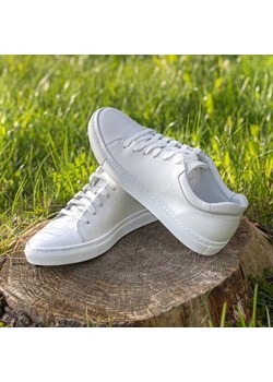 Białe sneakersy męskie BIN ze sklepu Domenoshoes w kategorii Trampki męskie - zdjęcie 173450620