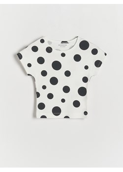 Reserved - Prążkowany t-shirt - złamana biel ze sklepu Reserved w kategorii Bluzki dziewczęce - zdjęcie 173467291