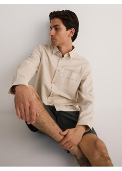 Reserved - Koszula boxy z domieszką lnu - beżowy ze sklepu Reserved w kategorii Koszule męskie - zdjęcie 173469532