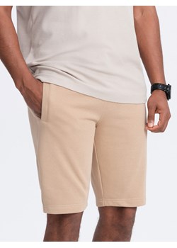 Dresowe męskie szorty bawełniane BASIC – beżowe V6 OM-SRBS-0149 ze sklepu ombre w kategorii Spodenki męskie - zdjęcie 173474543
