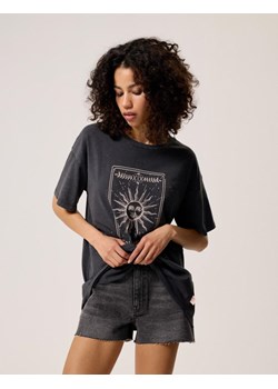 Koszulka CALETTIA Grafit XS ze sklepu Diverse w kategorii Bluzki damskie - zdjęcie 173481343