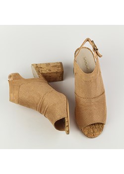 Beżowe lekkie ażurowe sandały damskie na słupku Sabatina 102-7 ze sklepu suzana.pl w kategorii Sandały damskie - zdjęcie 173484234