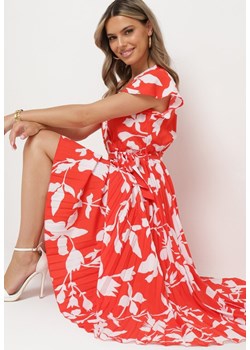 Czerwona Kopertowa Plisowana Sukienka z Gumką i Paskiem w Talii Denevia ze sklepu Born2be Odzież w kategorii Sukienki - zdjęcie 173503882