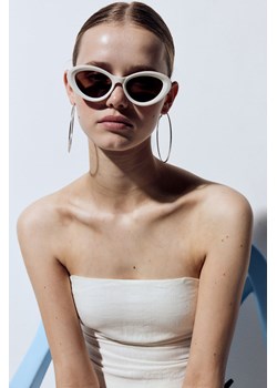 H & M - Okulary przeciwsłoneczne typu „kocie oczy" - Biały ze sklepu H&M w kategorii Okulary przeciwsłoneczne damskie - zdjęcie 173507391
