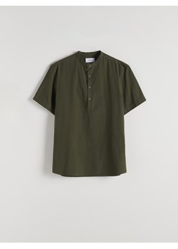 Reserved - Koszula regular ze stójką - oliwkowy ze sklepu Reserved w kategorii Koszule męskie - zdjęcie 173510704