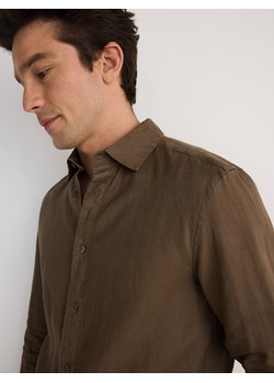 Reserved - Lniana koszula regular fit - brązowy ze sklepu Reserved w kategorii Koszule męskie - zdjęcie 173510724