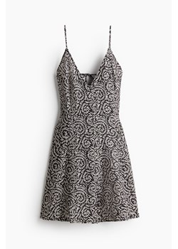 H & M - Trapezowa sukienka na ramiączkach - Czarny ze sklepu H&M w kategorii Sukienki - zdjęcie 173514380