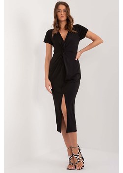 Sukienka ołówkowa z rozcięciem czarna ze sklepu 5.10.15 w kategorii Sukienki - zdjęcie 173520531
