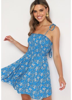 Niebieska Rozkloszowana Sukienka z Bawełny na Ramiączkach z Wiązaniem na Plecach Nelsina ze sklepu Born2be Odzież w kategorii Sukienki - zdjęcie 173523342