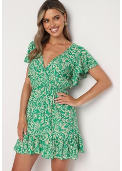 Zielona Rozkloszowana Bawełniana Sukienka z Gumką w Talii i Falbanami Nelsea ze sklepu Born2be Odzież w kategorii Sukienki - zdjęcie 173528980