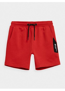 4F Spodnie dresowe w kolorze czerwonym ze sklepu Limango Polska w kategorii Spodenki chłopięce - zdjęcie 173543870