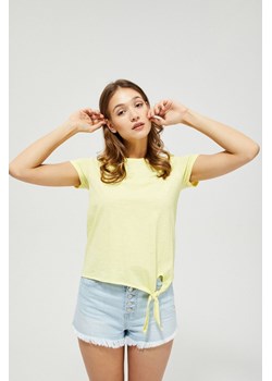 Bawełniany żółty T-shirt damski na krótki rękaw z ozdobnym wiązaniem ze sklepu 5.10.15 w kategorii Bluzki damskie - zdjęcie 173552722