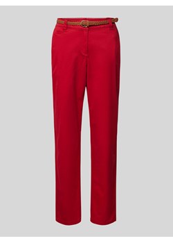 Chinosy o kroju tapered fit z paskiem ze sklepu Peek&Cloppenburg  w kategorii Spodnie damskie - zdjęcie 173553750